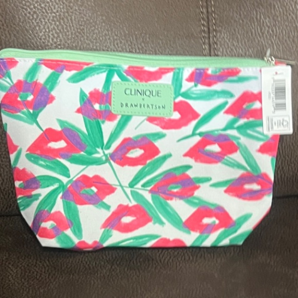 Clinique Skin Care and Makeup Set with Makeup Bag - Picture 2 of 3